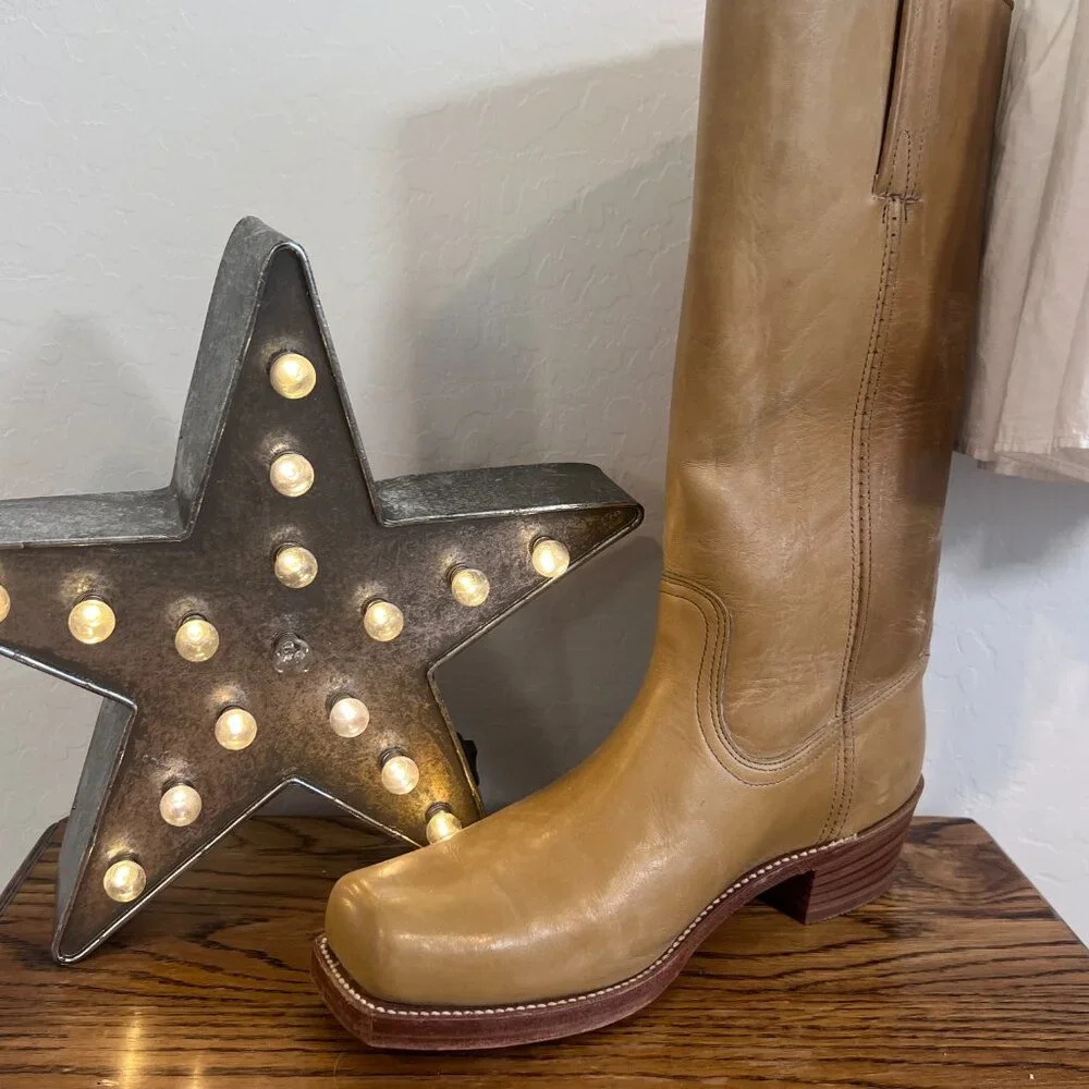 BANANA FRYE BOOTS BRAND NEW - Picture 7 of 10